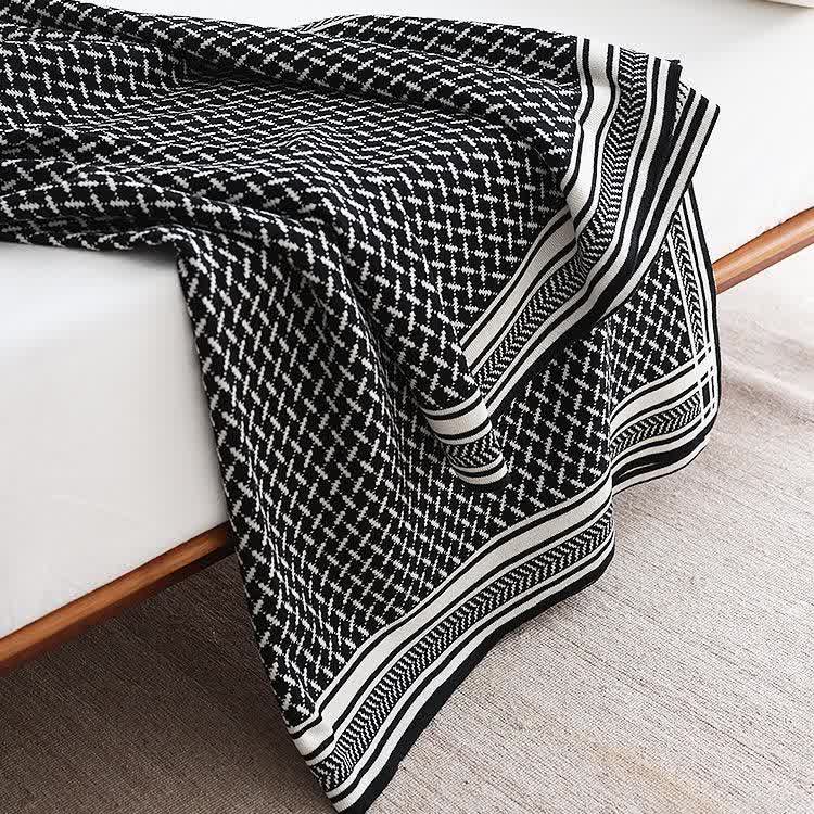 Bordered Houndstooth Knit Throw Blanket - 5